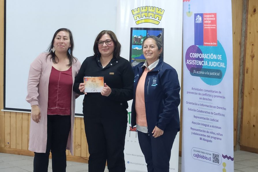 Diálogo Ciudadano en Tortel conmemora el Día Internacional de la Mujer con reconocimiento a mujeres destacadas