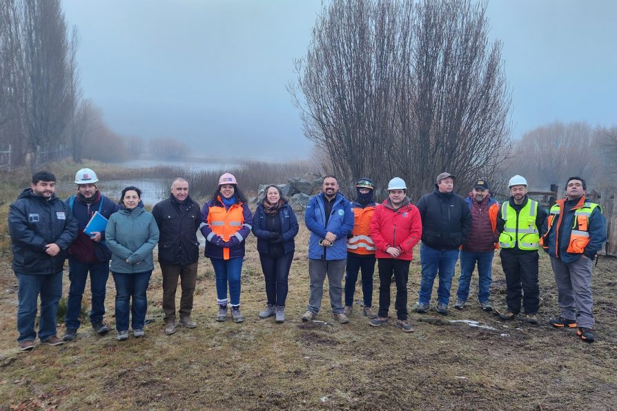 Se entregan terrenos para obras en la ribera del Río Cochrane