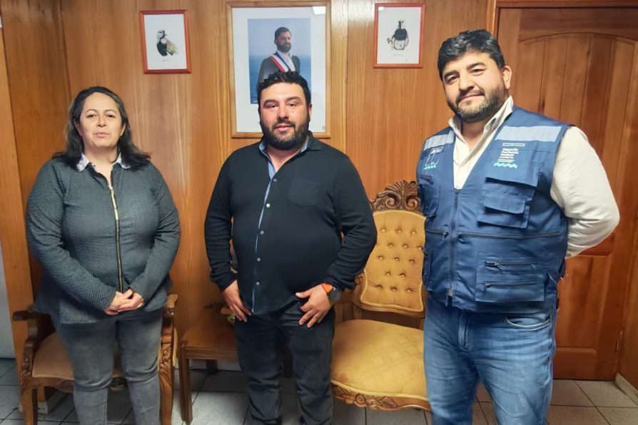 Delegada Presidencial de Capitán Prat se reúne con nuevo integrante del COSOC