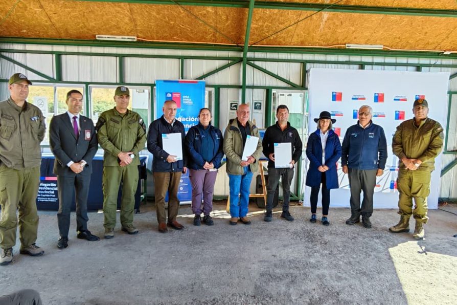 Hito en Capitán Prat: Entregan terrenos para fortalecer la seguridad y soberanía en pasos fronterizos